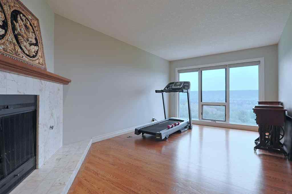 MLS® A2250451 - Unit #30 1901 Varsity Estates Drive NW in Varsity Calgary, Residential