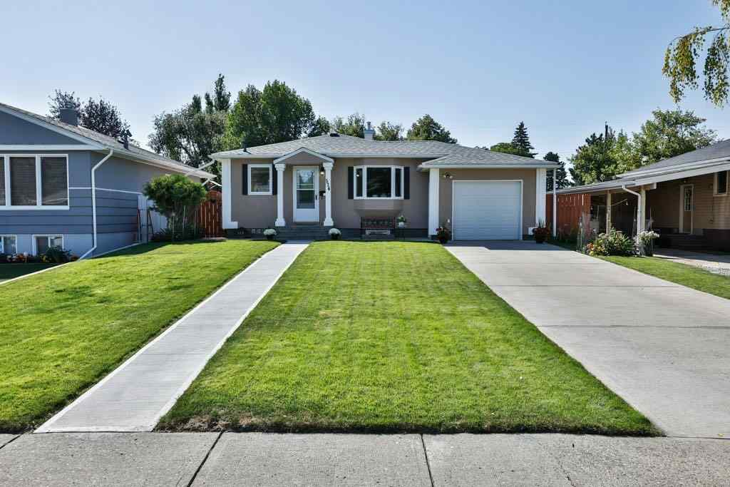 MLS® A2250452 - 526 27 Street S in Glendale Lethbridge, Residential