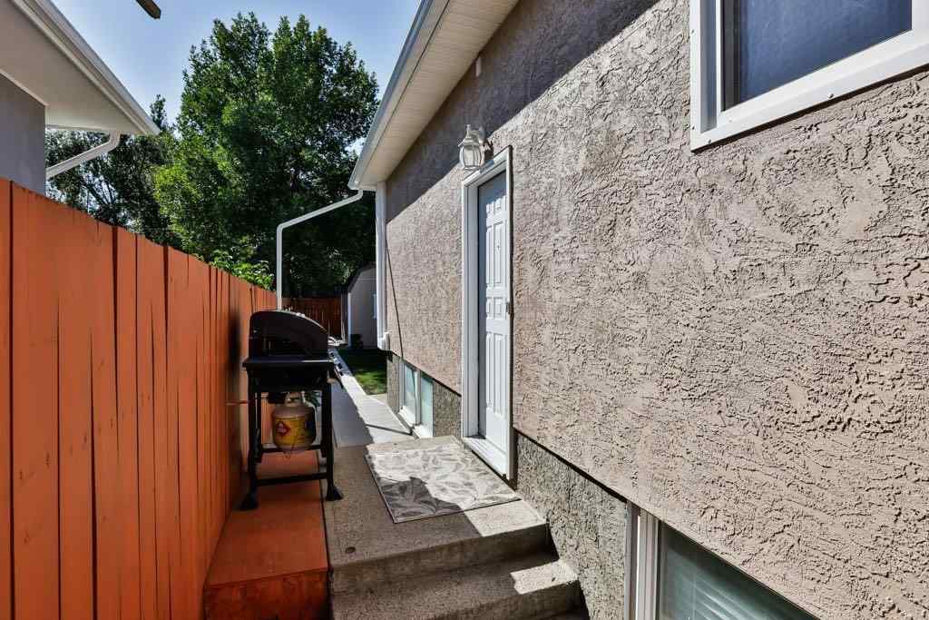 MLS® A2250452 - 526 27 Street S in Glendale Lethbridge, Residential