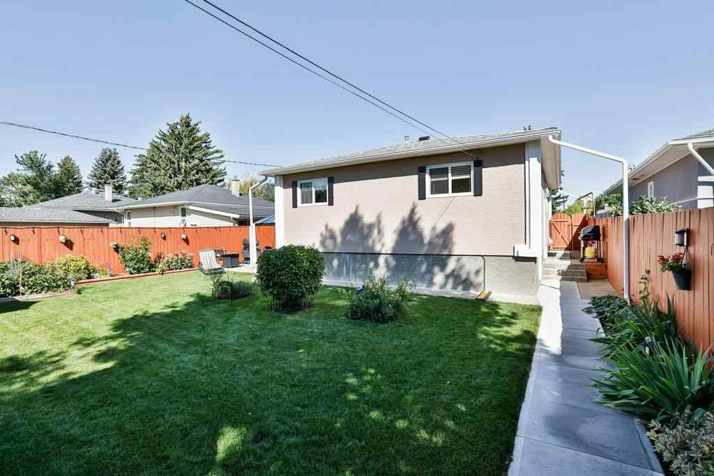 MLS® A2250452 - 526 27 Street S in Glendale Lethbridge, Residential