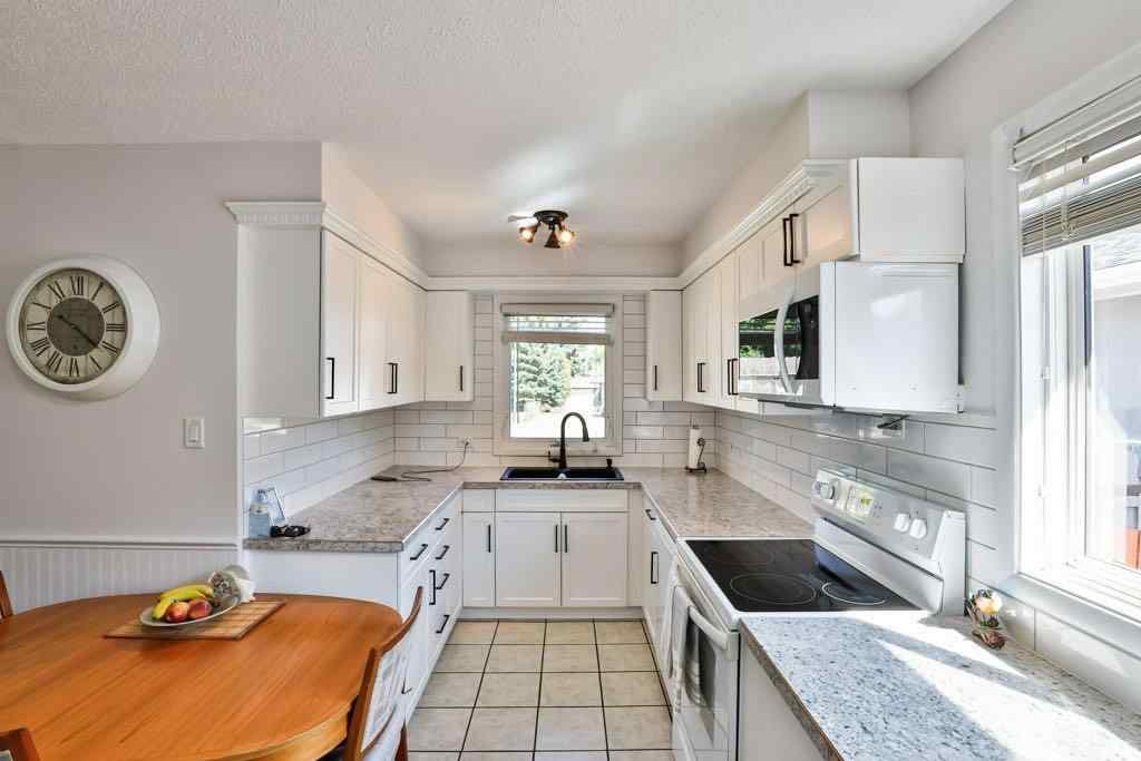 MLS® A2250452 - 526 27 Street S in Glendale Lethbridge, Residential