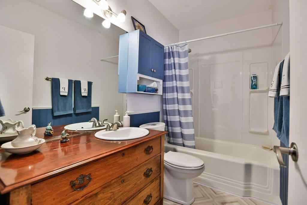 MLS® A2250452 - 526 27 Street S in Glendale Lethbridge, Residential
