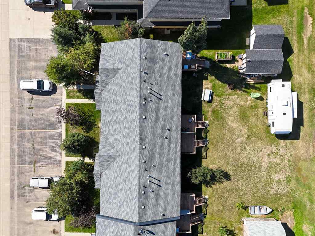 MLS® A2250459 - 10910 98 Avenue  in NONE La Crete, Multi-Family