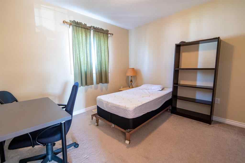 MLS® A2250459 - 10910 98 Avenue  in NONE La Crete, Multi-Family