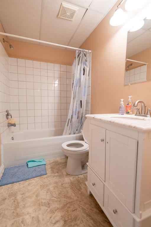 MLS® A2250459 - 10910 98 Avenue  in NONE La Crete, Multi-Family