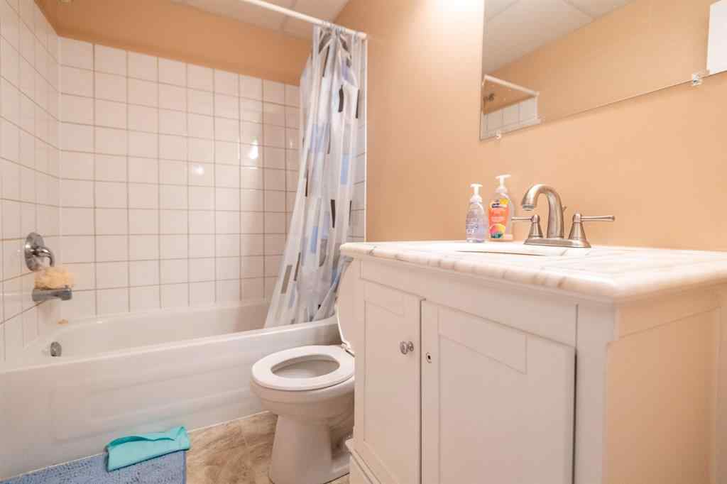 MLS® A2250459 - 10910 98 Avenue  in NONE La Crete, Multi-Family