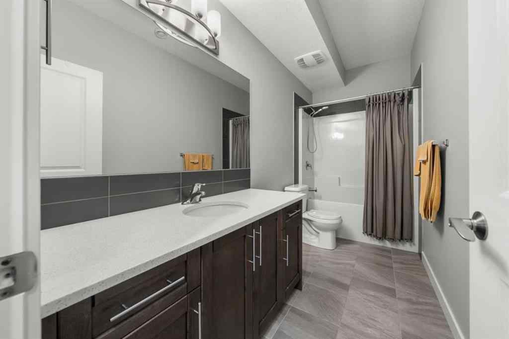 MLS® A2250462 - 136 Drake Landing Gardens  in Drake Landing Okotoks, Residential