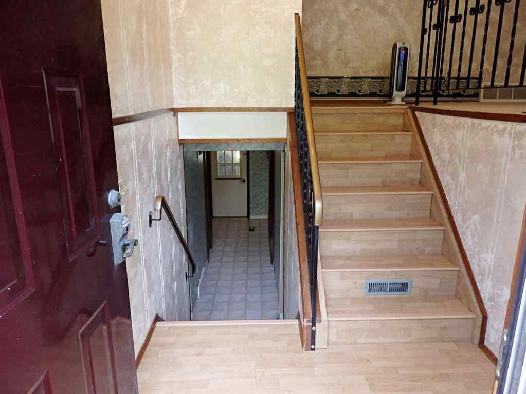 MLS® A2250464 - 4324 Airport Crescent  in Vermilion Vermilion, Residential