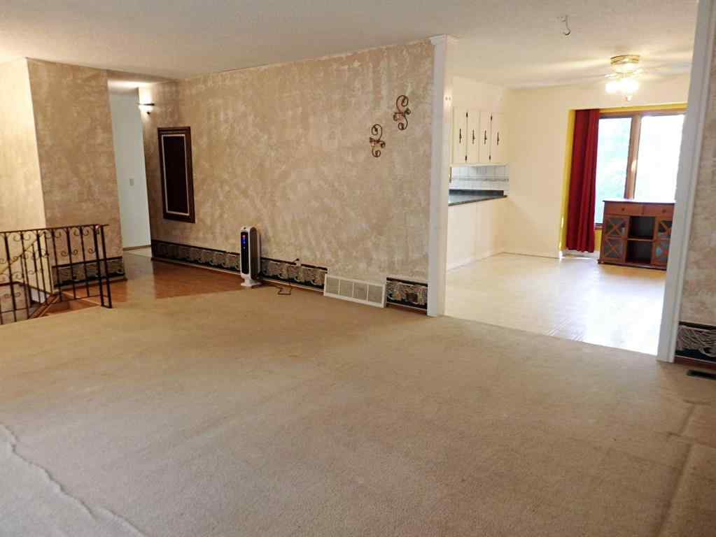 MLS® A2250464 - 4324 Airport Crescent  in Vermilion Vermilion, Residential