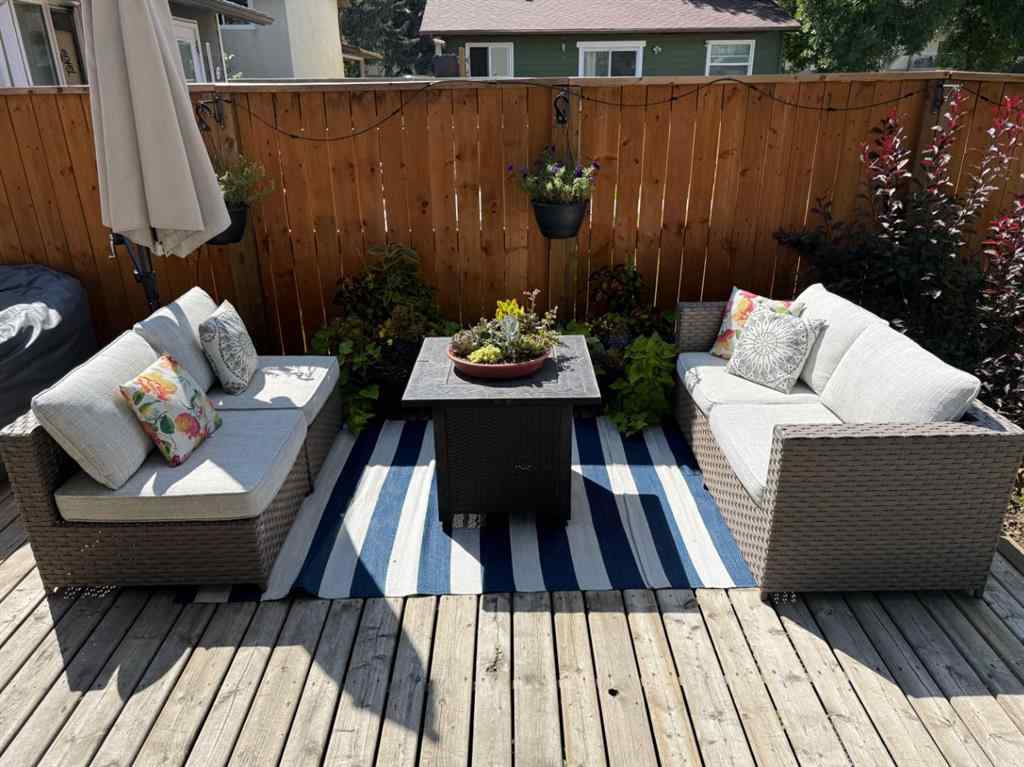 MLS® A2250468 - 10 Columbia Place W in Varsity Village Lethbridge, Residential