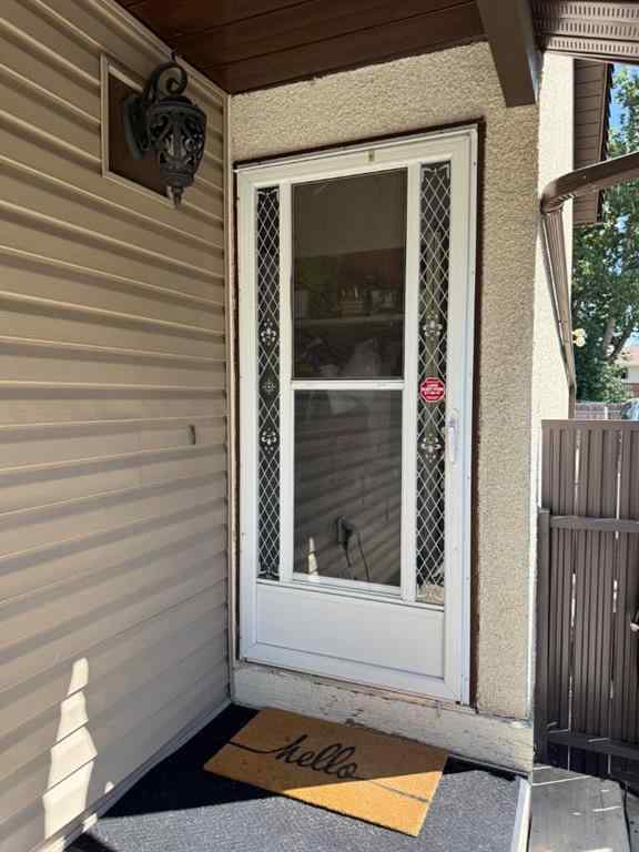 MLS® A2250468 - 10 Columbia Place W in Varsity Village Lethbridge, Residential