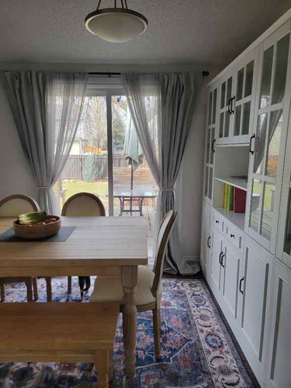 MLS® A2250468 - 10 Columbia Place W in Varsity Village Lethbridge, Residential