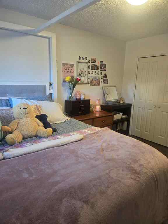 MLS® A2250468 - 10 Columbia Place W in Varsity Village Lethbridge, Residential