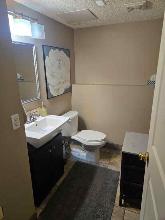 MLS® A2250468 - 10 Columbia Place W in Varsity Village Lethbridge, Residential
