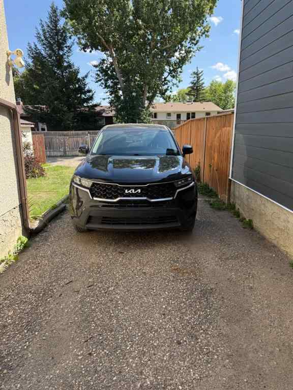 MLS® A2250468 - 10 Columbia Place W in Varsity Village Lethbridge, Residential