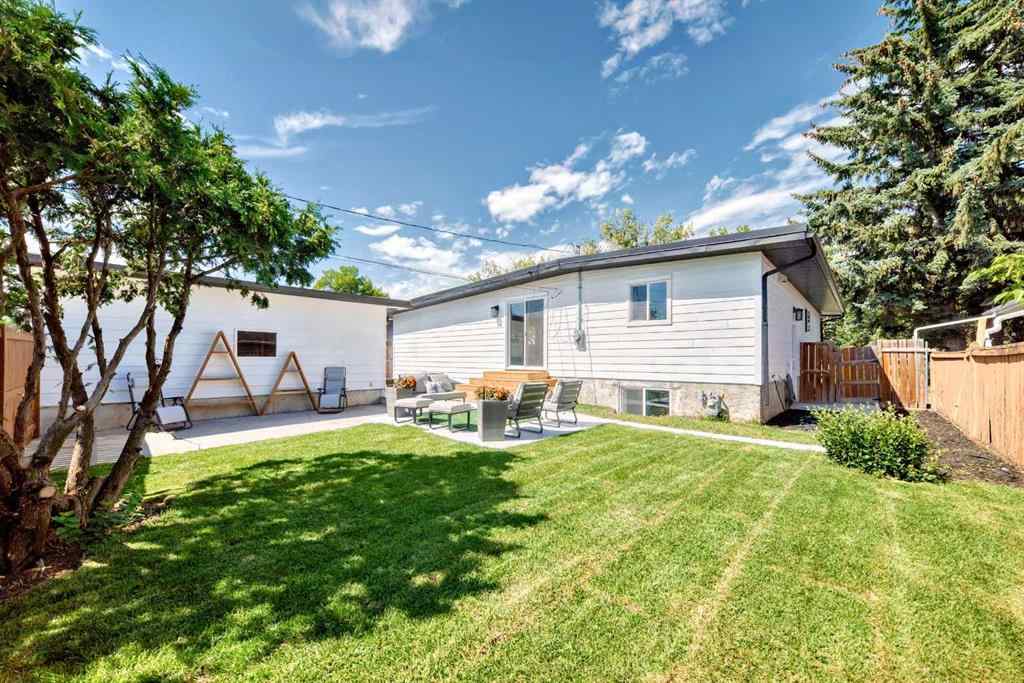 MLS® A2250469 - 191 Lake Arrow Green SE in Lake Bonavista Calgary, Residential