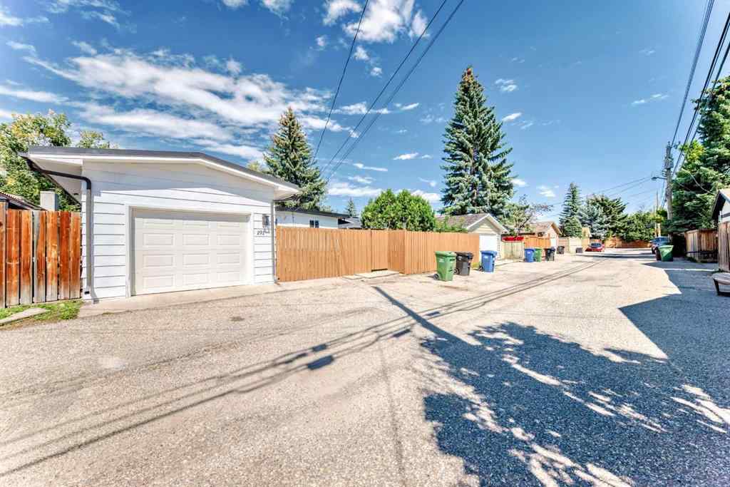 MLS® A2250469 - 191 Lake Arrow Green SE in Lake Bonavista Calgary, Residential