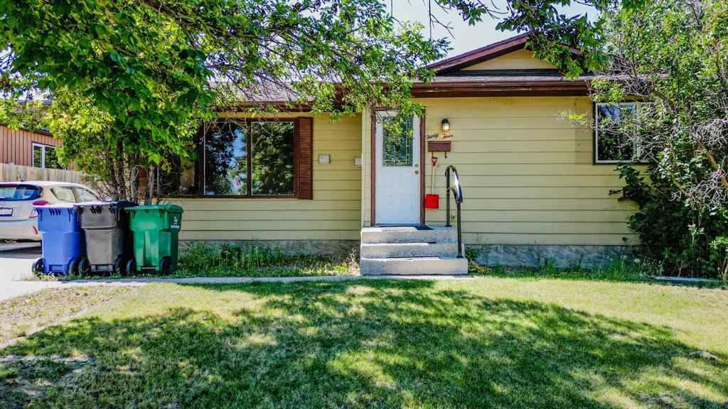 MLS® A2250471 - 34 Pensacola Court W in Varsity Village Lethbridge, Residential