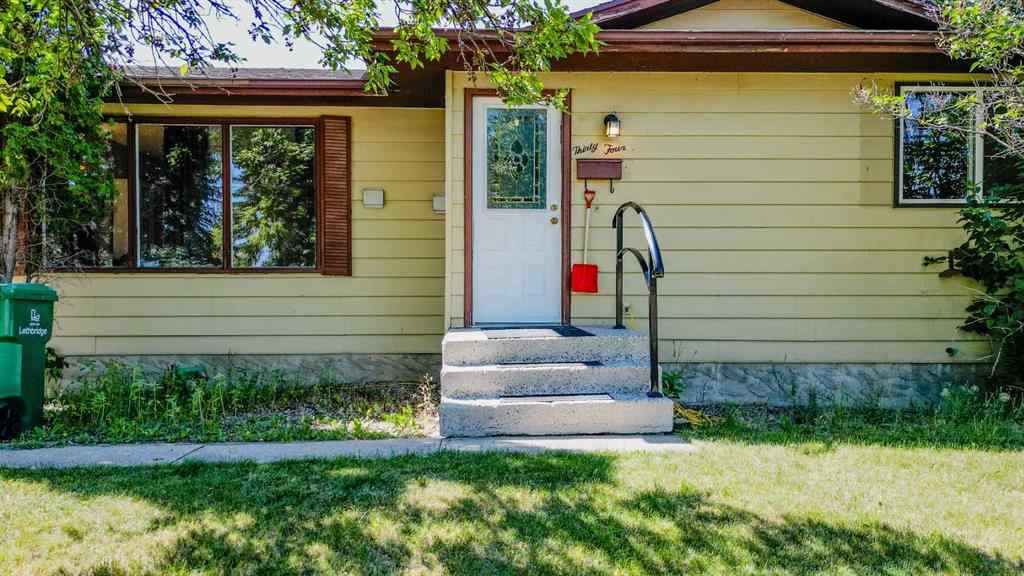 MLS® A2250471 - 34 Pensacola Court W in Varsity Village Lethbridge, Residential