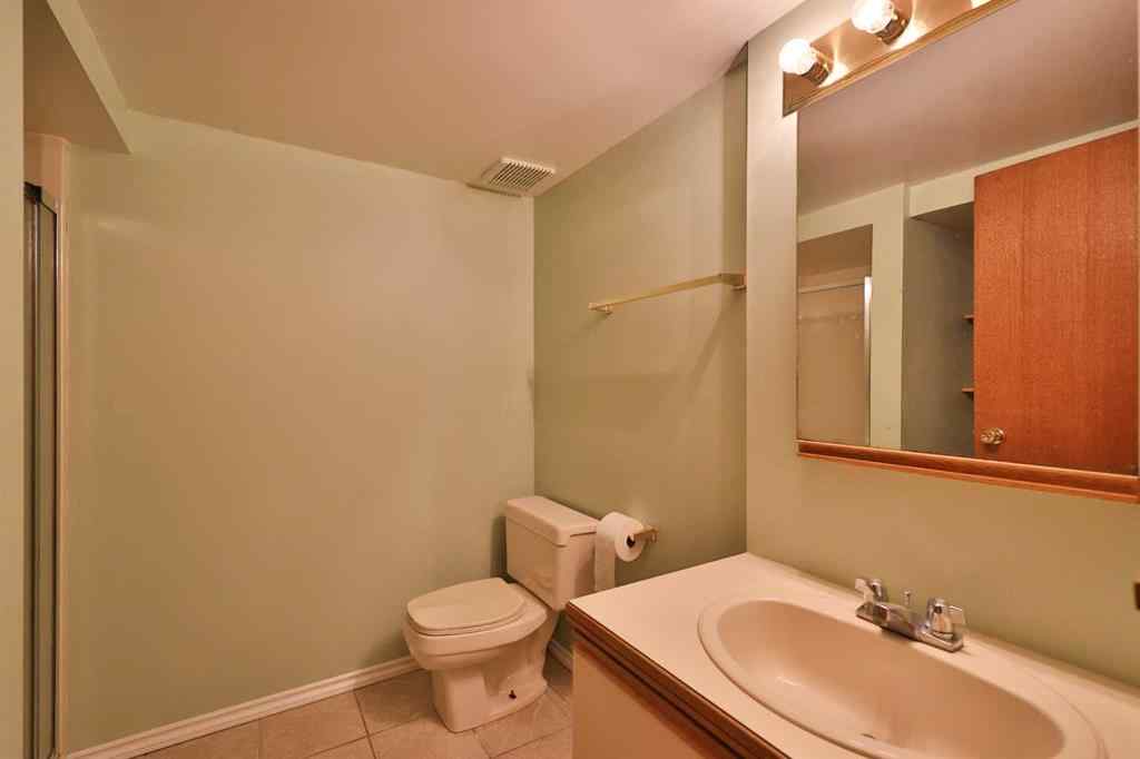 MLS® A2250471 - 34 Pensacola Court W in Varsity Village Lethbridge, Residential