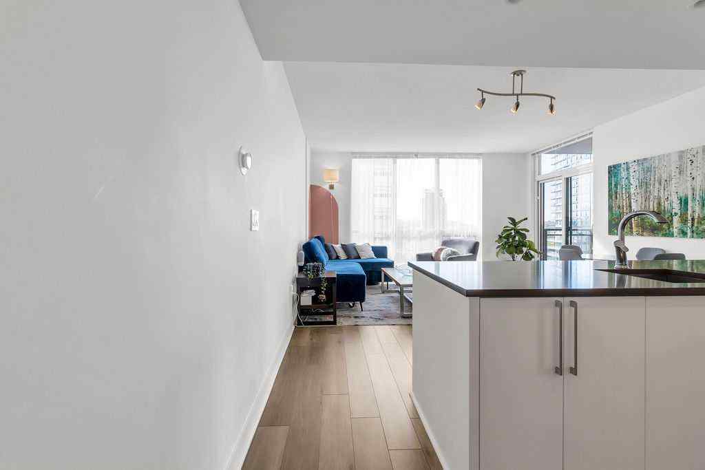 MLS® A2250475 - Unit #1402 1118 12 Avenue SW in Beltline Calgary, Residential