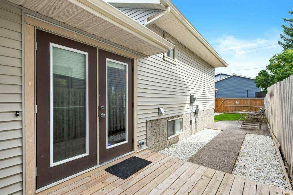 MLS® A2250476 - 55 Macewan Drive NW in MacEwan Glen Calgary, Residential