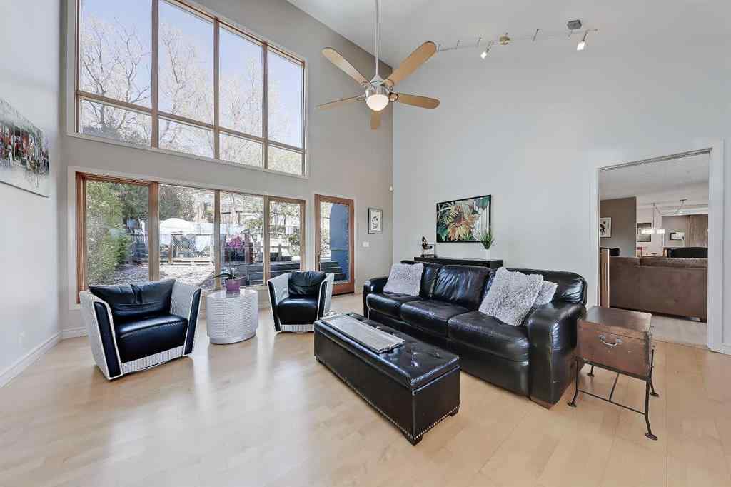 MLS® A2250479 - 1720 12 Avenue NW in Hounsfield Heights/Briar Hill Calgary, Residential