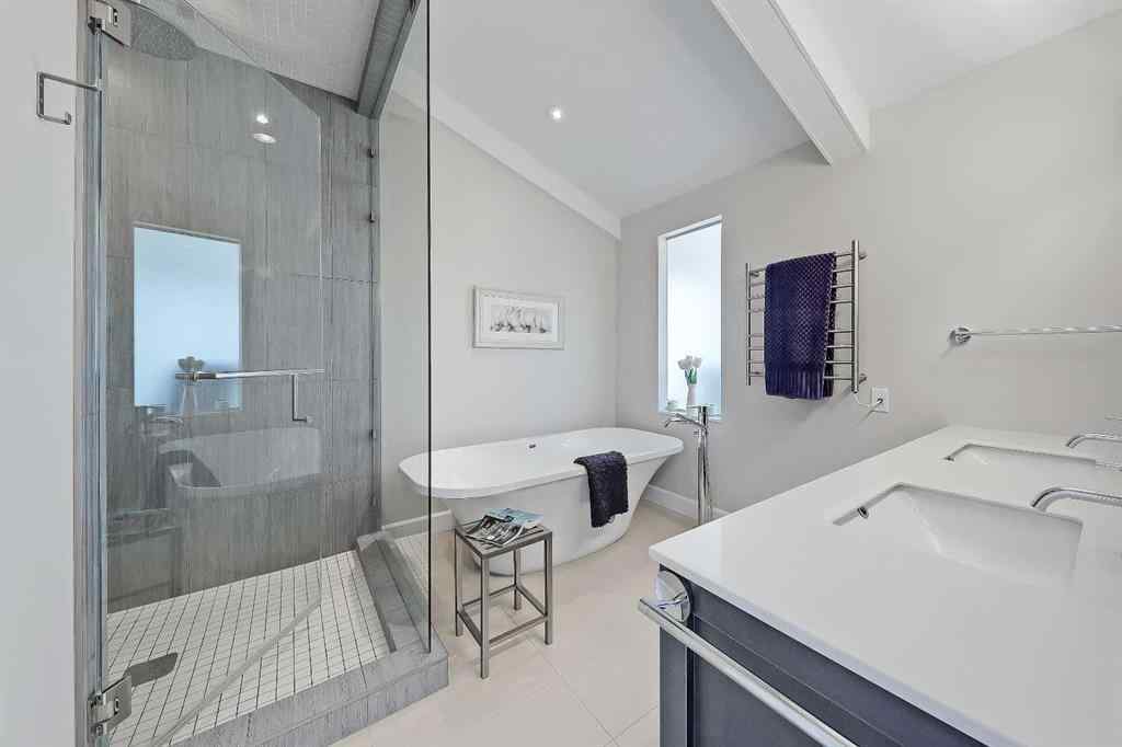 MLS® A2250479 - 1720 12 Avenue NW in Hounsfield Heights/Briar Hill Calgary, Residential