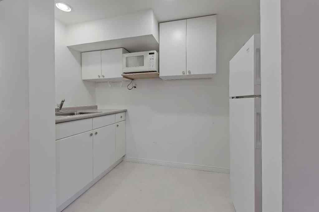 MLS® A2250479 - 1720 12 Avenue NW in Hounsfield Heights/Briar Hill Calgary, Residential