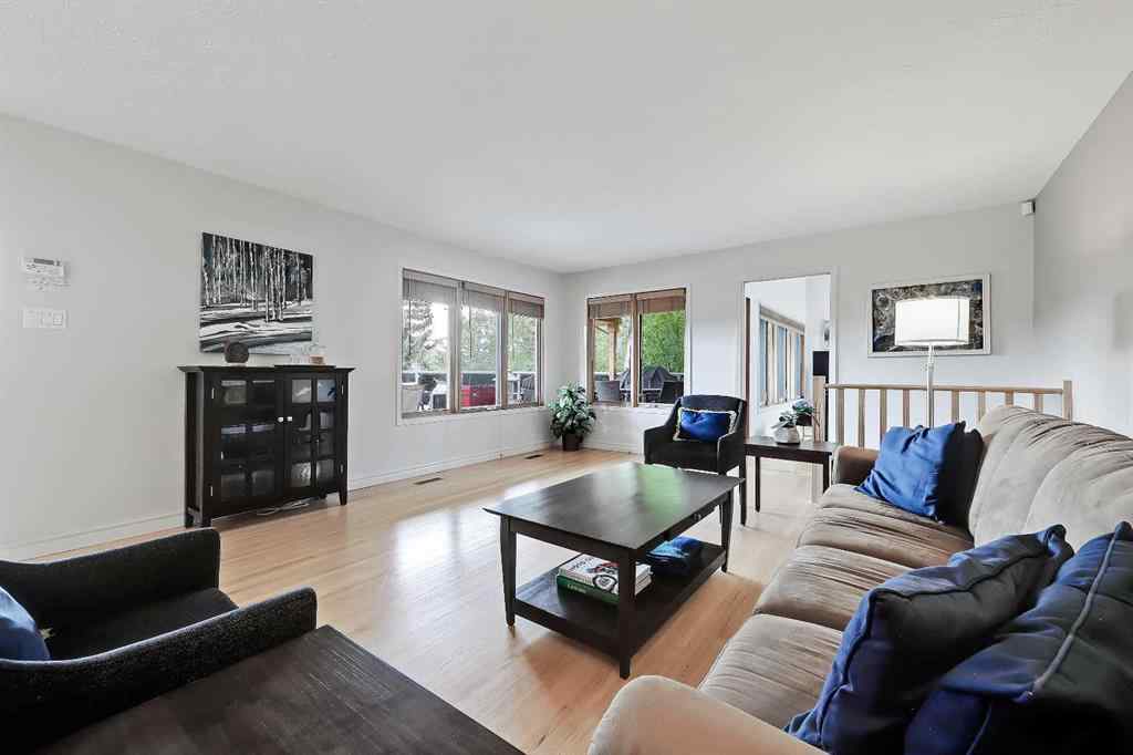 MLS® A2250479 - 1720 12 Avenue NW in Hounsfield Heights/Briar Hill Calgary, Residential