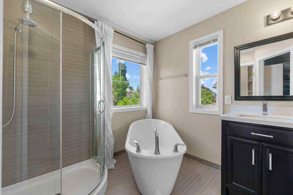 MLS® A2250481 - 139 Douglasdale Point SE in Douglasdale/Glen Calgary, Residential