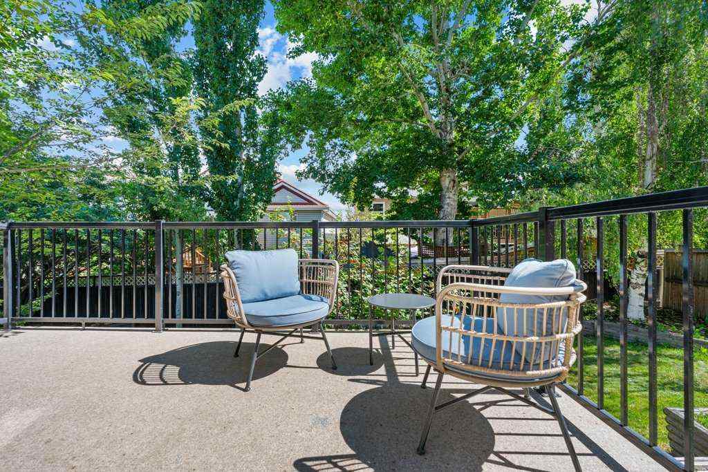 MLS® A2250481 - 139 Douglasdale Point SE in Douglasdale/Glen Calgary, Residential