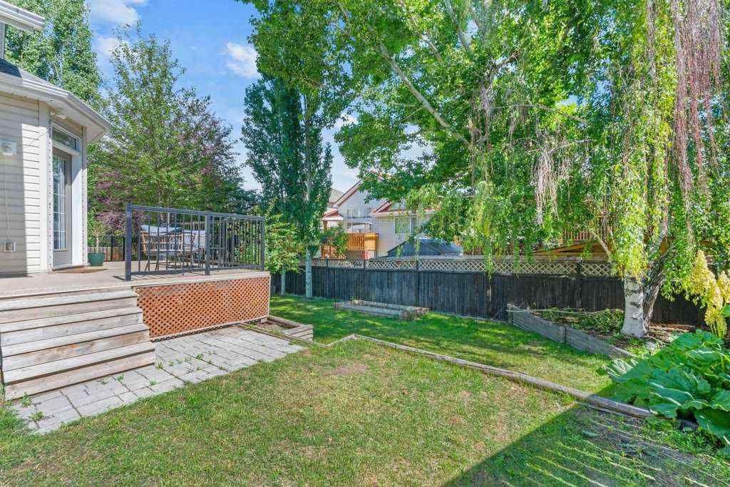 MLS® A2250481 - 139 Douglasdale Point SE in Douglasdale/Glen Calgary, Residential