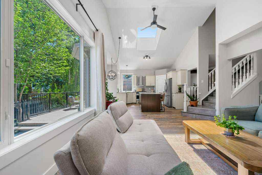 MLS® A2250481 - 139 Douglasdale Point SE in Douglasdale/Glen Calgary, Residential