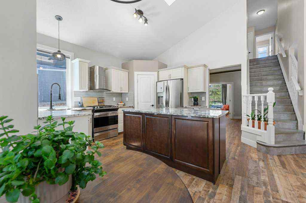 MLS® A2250481 - 139 Douglasdale Point SE in Douglasdale/Glen Calgary, Residential