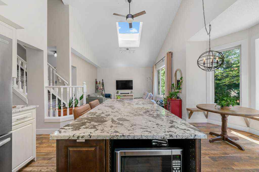 MLS® A2250481 - 139 Douglasdale Point SE in Douglasdale/Glen Calgary, Residential