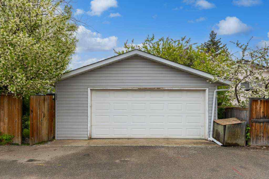 MLS® A2250487 - 131 Bracewood Road SW in Braeside Calgary, Residential