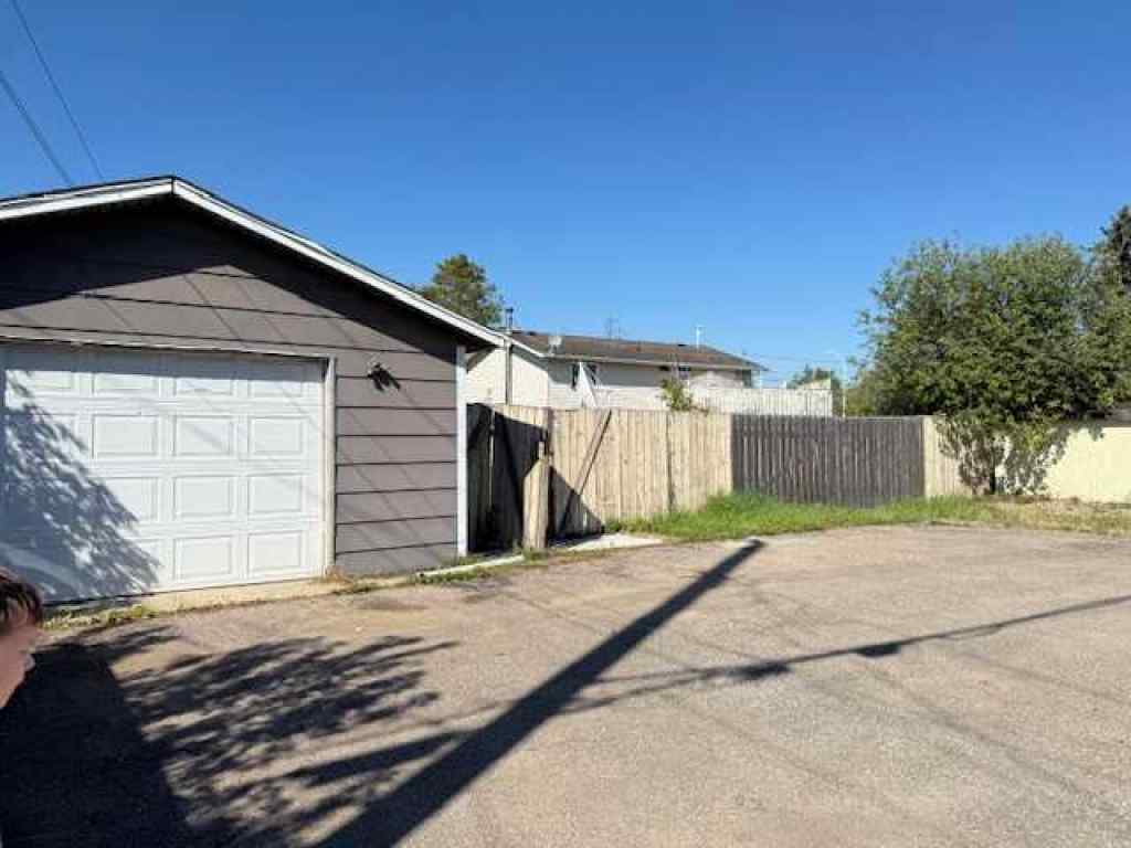MLS® A2250488 - 10203 103 Street  in NONE High Level, Residential