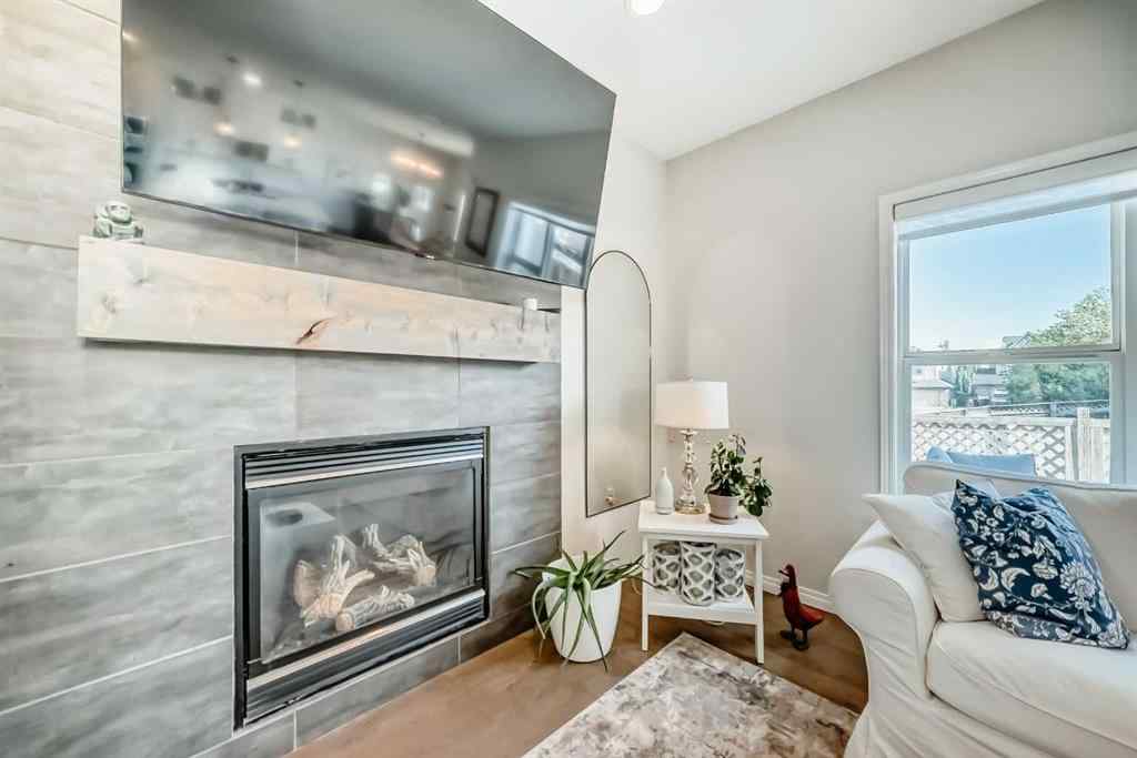 MLS® A2250494 - 128 LAVENDER Way  in Rainbow Falls Chestermere, Residential