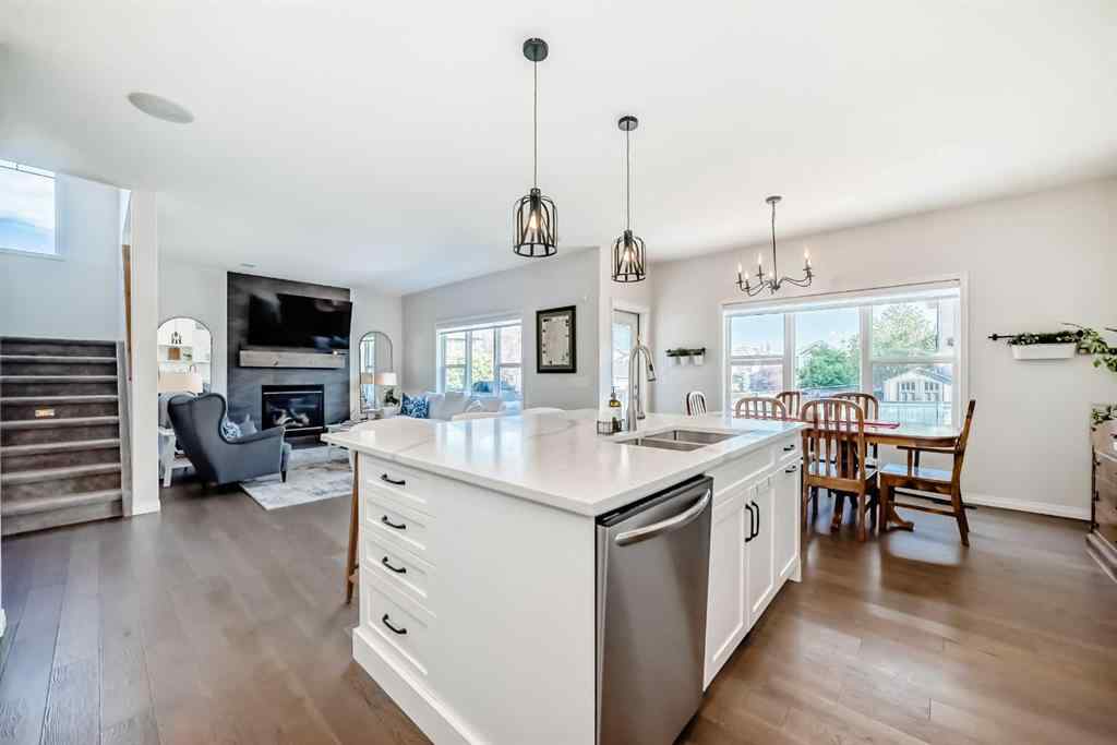 MLS® A2250494 - 128 LAVENDER Way  in Rainbow Falls Chestermere, Residential