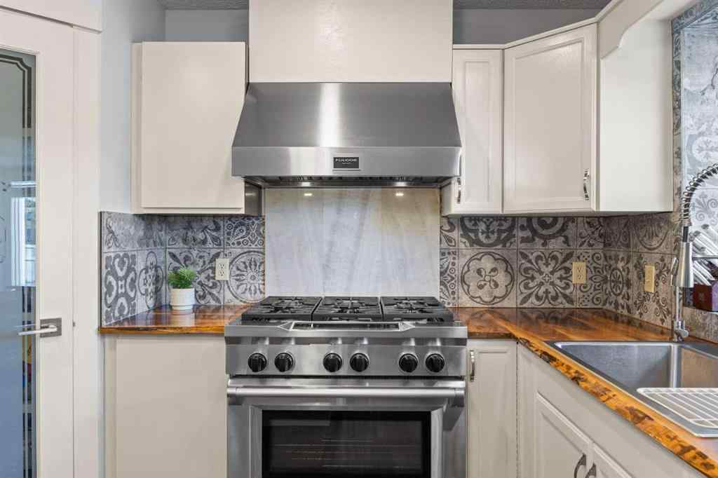 MLS® A2250500 - 73 Riverview Close SE in Riverbend Calgary, Residential