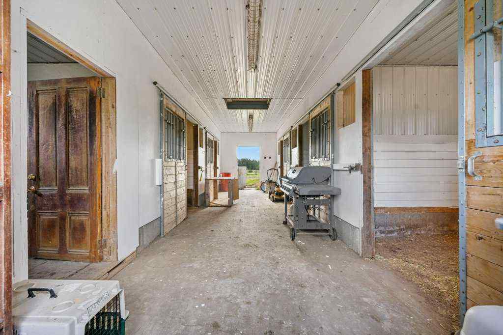MLS® A2250501 - 264166 Range Road 262   in NONE Rural Rocky View County, Residential