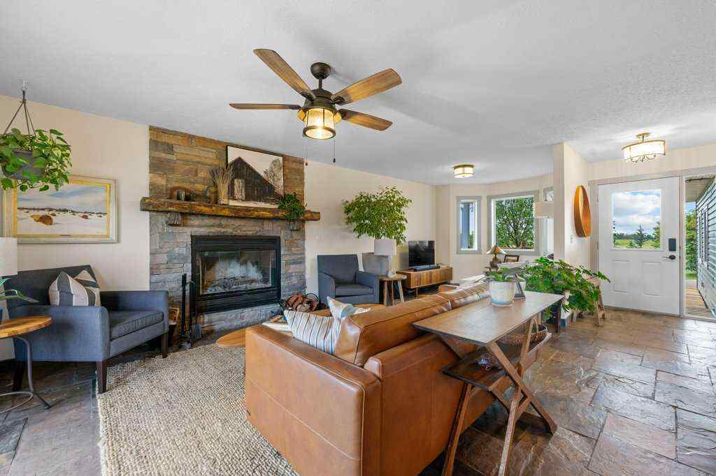 MLS® A2250501 - 264166 Range Road 262   in NONE Rural Rocky View County, Residential