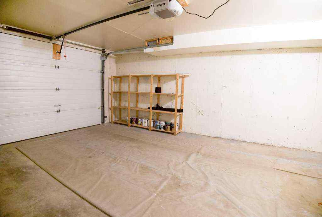 MLS® A2250504 - 12 Eagle Road  in Fairway Heights Lacombe, Residential