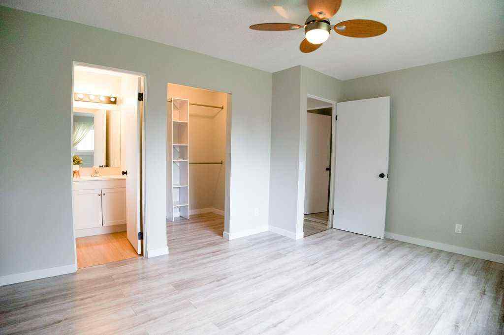 MLS® A2250504 - 12 Eagle Road  in Fairway Heights Lacombe, Residential