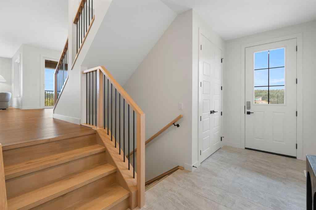 MLS® A2250508 - 28 Sunvalley View  in Sunset Ridge Cochrane, Residential