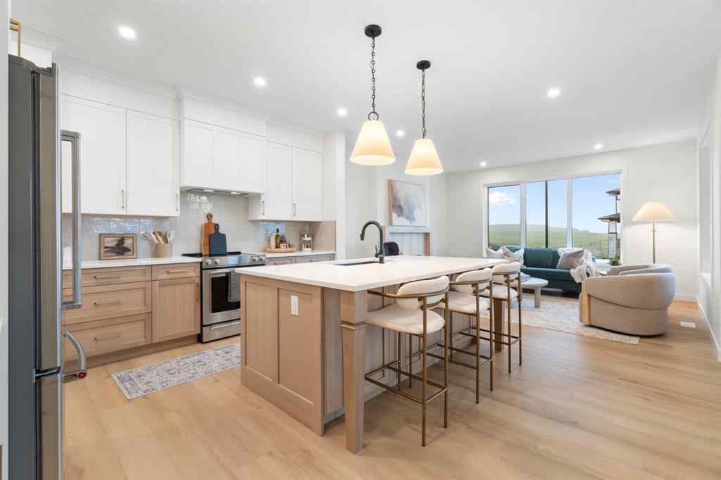 MLS® A2250508 - 28 Sunvalley View  in Sunset Ridge Cochrane, Residential