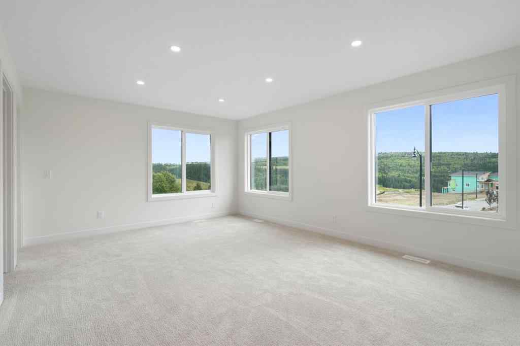 MLS® A2250508 - 28 Sunvalley View  in Sunset Ridge Cochrane, Residential