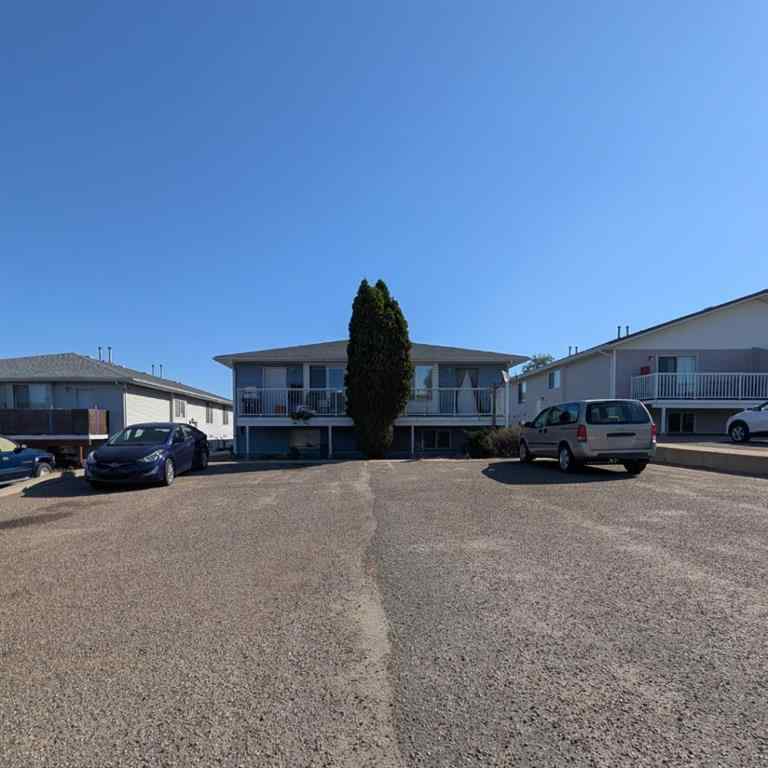MLS® A2250513 - 72 Valleyview Drive SW in SW Hill Medicine Hat, Multi-Family