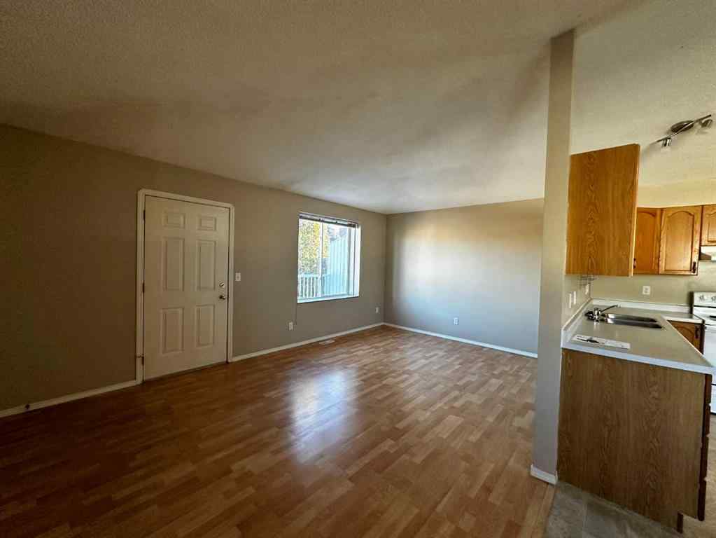 MLS® A2250513 - 72 Valleyview Drive SW in SW Hill Medicine Hat, Multi-Family